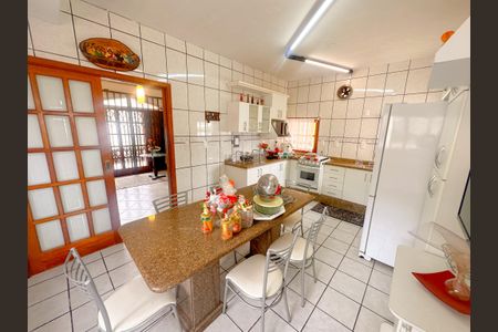 Casa para alugar com 157m², 3 quartos e 2 vagasCozinha