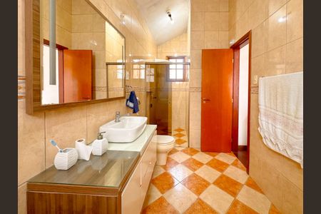 Casa para alugar com 157m², 3 quartos e 2 vagasBanheiro da Suíte