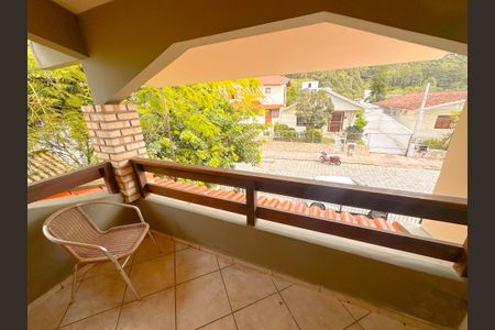 Casa para alugar com 157m², 3 quartos e 2 vagasVaranda