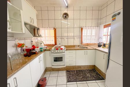 Casa para alugar com 157m², 3 quartos e 2 vagasCozinha