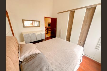 Casa para alugar com 157m², 3 quartos e 2 vagasSuíte