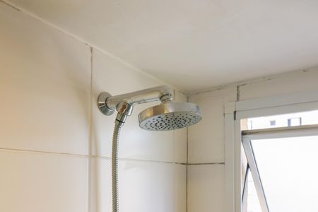 Apartamento à venda com 49m², 2 quartos e 1 vaga Apartamento à venda com 49m², 2 quartos e 1 vagaBanheiro