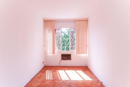 Apartamento à venda com 70m², 2 quartos e 1 vagaSala
