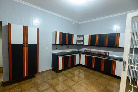 Casa à venda com 179m², 3 quartos e 3 vagas Casa à venda com 179m², 3 quartos e 3 vagasCozinha