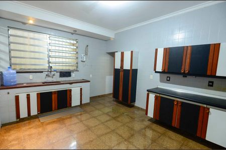 Casa à venda com 179m², 3 quartos e 3 vagas Casa à venda com 179m², 3 quartos e 3 vagasCozinha