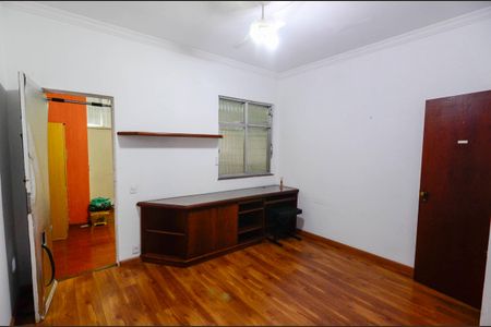 Casa à venda com 179m², 3 quartos e 3 vagas Casa à venda com 179m², 3 quartos e 3 vagasQuarto 2