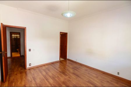 Casa à venda com 179m², 3 quartos e 3 vagas Casa à venda com 179m², 3 quartos e 3 vagasSuíte