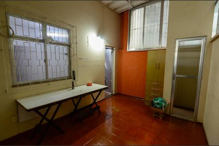 Casa à venda com 179m², 3 quartos e 3 vagas Casa à venda com 179m², 3 quartos e 3 vagasQuarto 2