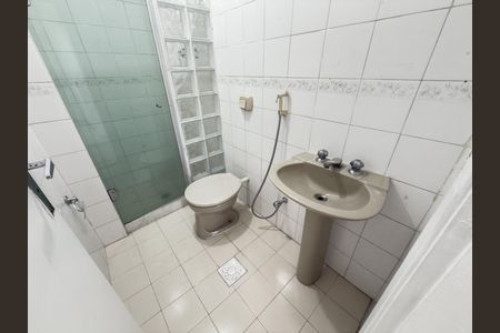 Apartamento para alugar com 75m², 2 quartos e 1 vaga Apartamento para alugar com 75m², 2 quartos e 1 vagaBanheiro