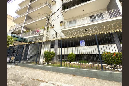 Apartamento para alugar com 75m², 2 quartos e 1 vaga Apartamento para alugar com 75m², 2 quartos e 1 vagaFachada do Prédio