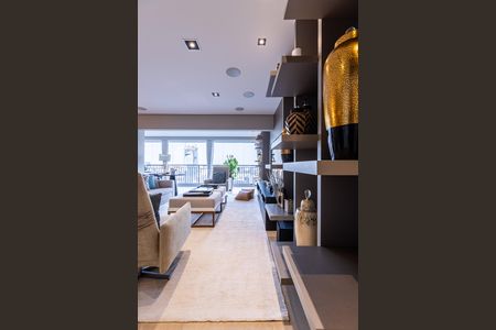 Apartamento à venda com 515m², 3 quartos e 6 vagas Apartamento à venda com 515m², 3 quartos e 6 vagasSala 2