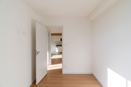 Quarto 1 de apartamento para alugar com 2 quartos, 38m² em Vila Mira, São Paulo