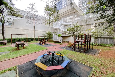 Apartamento à venda com 115m², 3 quartos e 2 vagasÁrea comum - Playground
