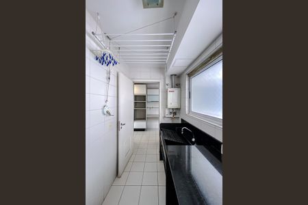 Apartamento à venda com 115m², 3 quartos e 2 vagas Apartamento à venda com 115m², 3 quartos e 2 vagasÁrea de Serviço