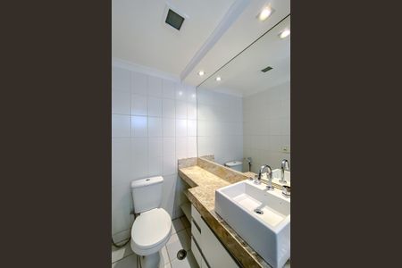 Apartamento à venda com 115m², 3 quartos e 2 vagas Apartamento à venda com 115m², 3 quartos e 2 vagasBanheiro da Suíte