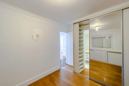 Apartamento à venda com 115m², 3 quartos e 2 vagas Apartamento à venda com 115m², 3 quartos e 2 vagasSuíte