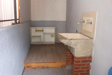Casa à venda com 206m², 4 quartos e 2 vagasÁrea de Serviço 2
