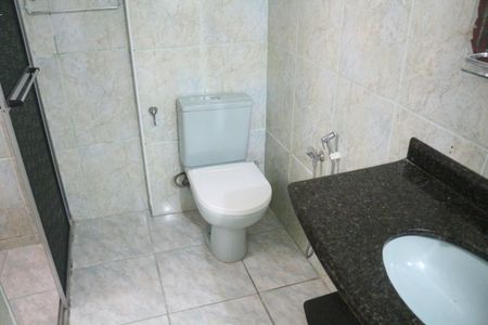 Casa à venda com 206m², 4 quartos e 2 vagasBanheiro da Suíte 2