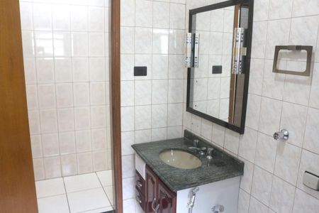 Casa à venda com 206m², 4 quartos e 2 vagasBanheiro 2