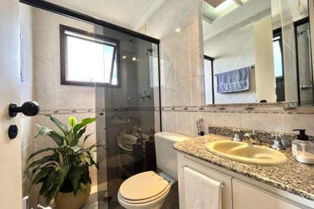 Apartamento à venda com 72m², 3 quartos e 2 vagas Apartamento à venda com 72m², 3 quartos e 2 vagasBanheiro