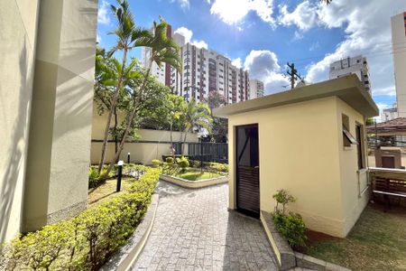 Apartamento à venda com 72m², 3 quartos e 2 vagas Apartamento à venda com 72m², 3 quartos e 2 vagasHall de entrada