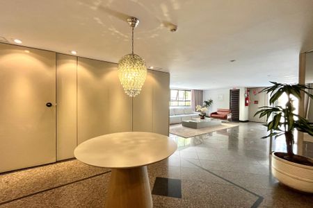 Apartamento à venda com 72m², 3 quartos e 2 vagas Apartamento à venda com 72m², 3 quartos e 2 vagasHall social