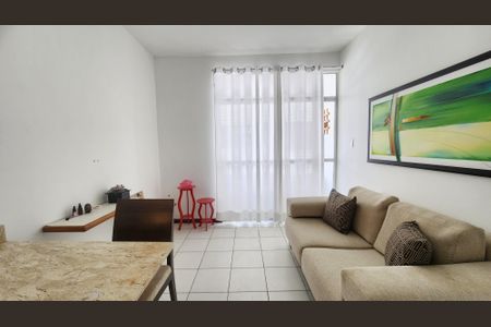 Sala de apartamento para alugar com 2 quartos, 66m² em Pituba, Salvador