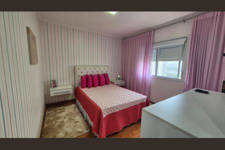 Apartamento à venda com 156m², 3 quartos e 3 vagasQuarto