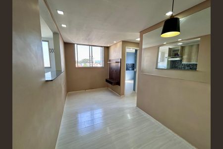 Sala de apartamento à venda com 2 quartos, 47m² em Gopouva, Guarulhos