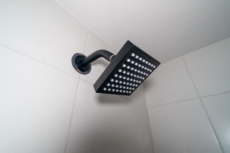 Studio para alugar com 25m², 1 quarto e sem vaga Studio para alugar com 25m², 1 quarto e sem vagaBanheiro Detalhe