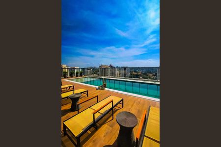 Studio para alugar com 25m², 1 quarto e sem vaga Studio para alugar com 25m², 1 quarto e sem vagaÁrea comum - Piscina