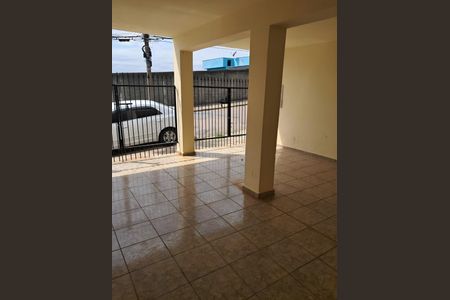 Casa à venda com 211m², 2 quartos e 2 vagas Casa à venda com 211m², 2 quartos e 2 vagasGaragem