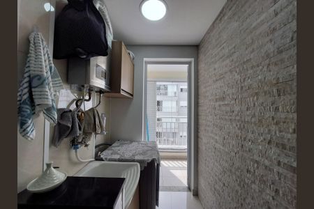 Apartamento à venda com 62m², 2 quartos e 1 vaga Apartamento à venda com 62m², 2 quartos e 1 vagaÁrea de Serviço