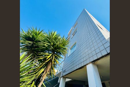 Apartamento à venda com 100m², 3 quartos e 1 vagaFachada