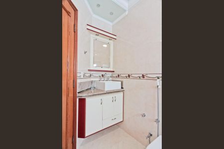 Casa à venda com 610m², 5 quartos e 10 vagas Casa à venda com 610m², 5 quartos e 10 vagasBanheiro da Suíte 4