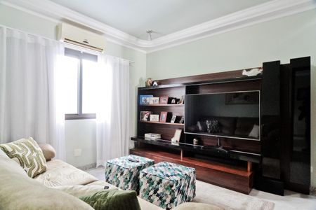 Sala de TV de casa à venda com 5 quartos, 610m² em City América, São Paulo