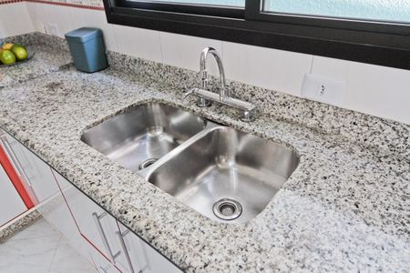 Casa à venda com 610m², 5 quartos e 10 vagas Casa à venda com 610m², 5 quartos e 10 vagasCozinha