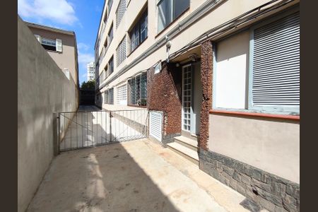 Apartamento à venda com 54m², 1 quarto e sem vagaFachada