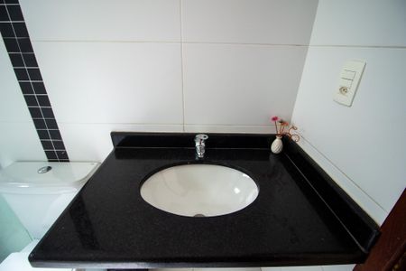 Banheiro da Suíte de casa de condomínio para alugar com 3 quartos, 220m² em Jardim Residencial Mont Blanc, Sorocaba