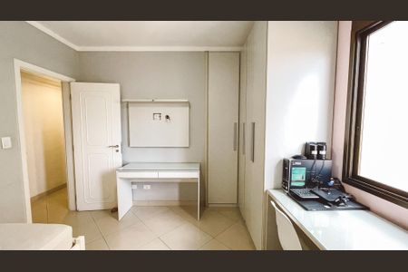 Apartamento para alugar com 197m², 4 quartos e 3 vagasQuarto 2