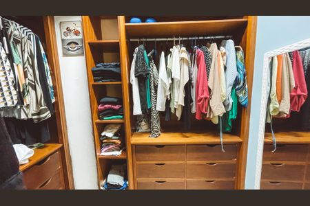 Apartamento para alugar com 197m², 4 quartos e 3 vagasCloset da suíte