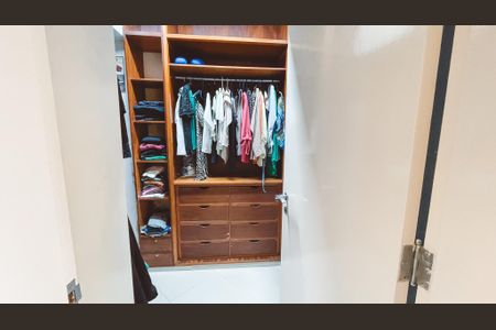 Apartamento para alugar com 197m², 4 quartos e 3 vagasCloset da suíte