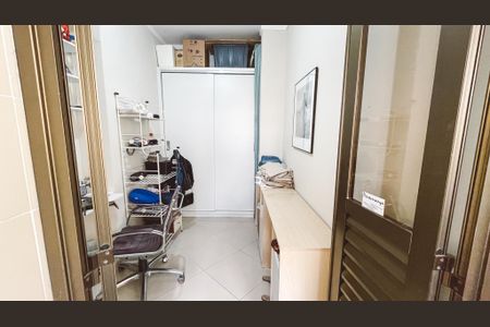 Apartamento para alugar com 197m², 4 quartos e 3 vagasQuarto de Serviço