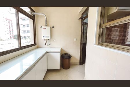 Apartamento para alugar com 197m², 4 quartos e 3 vagasÁrea de Serviço