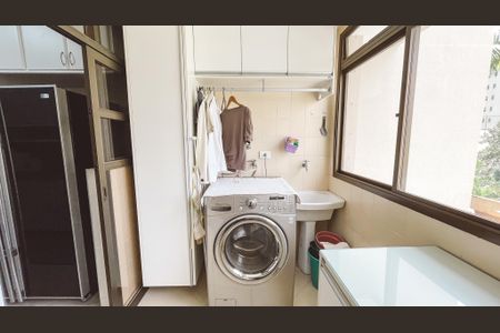 Apartamento para alugar com 197m², 4 quartos e 3 vagasÁrea de Serviço