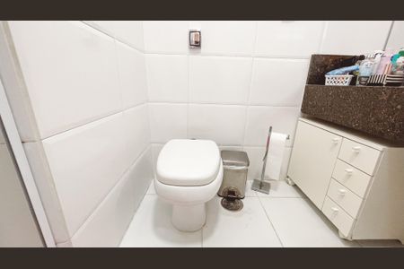 Apartamento para alugar com 197m², 4 quartos e 3 vagasBanheiro