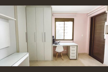 Apartamento para alugar com 197m², 4 quartos e 3 vagasQuarto 2