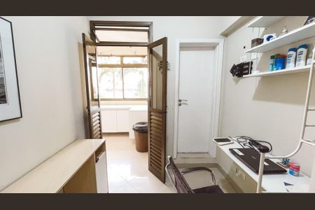 Apartamento para alugar com 197m², 4 quartos e 3 vagasQuarto de Serviço