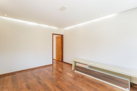 Sala de casa à venda com 3 quartos, 180m² em Planalto Paulista, São Paulo