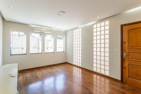 Sala de casa à venda com 3 quartos, 180m² em Planalto Paulista, São Paulo